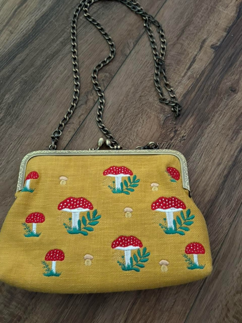 Source Unknown Mustard Yellow Embroidered Mushroom Clutch with Removable Chain - Picture 2 of 3